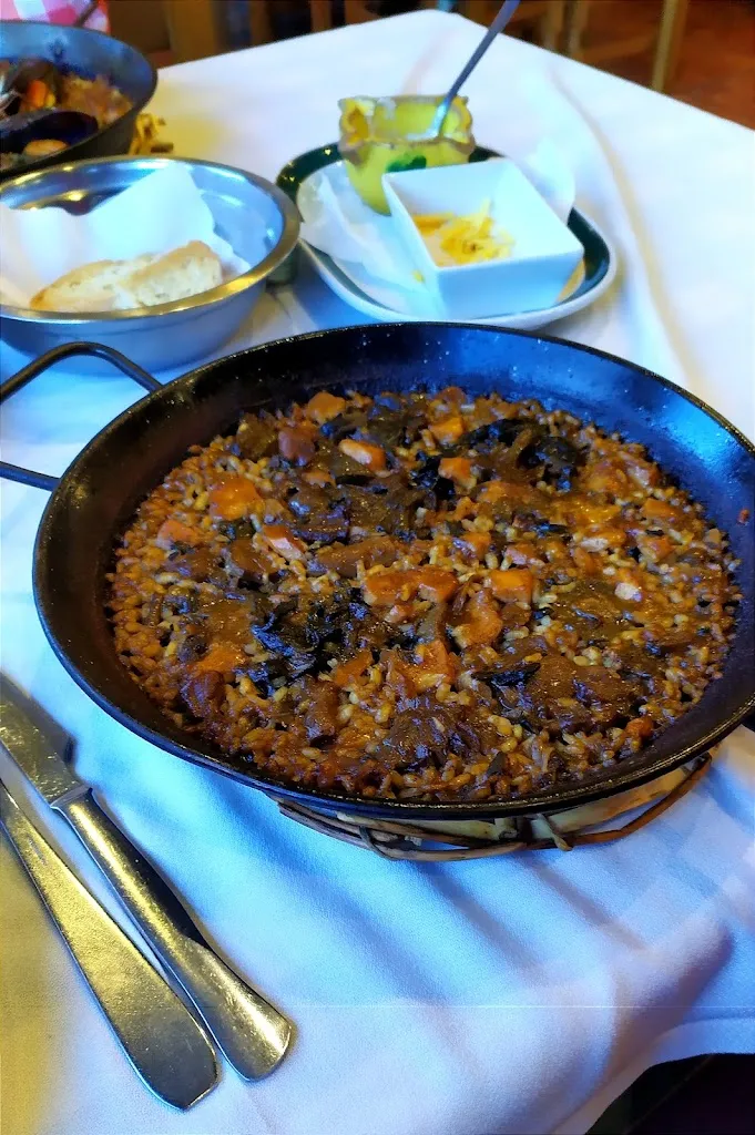 Menu_Restaurant Can Modest_Figueres_image_9