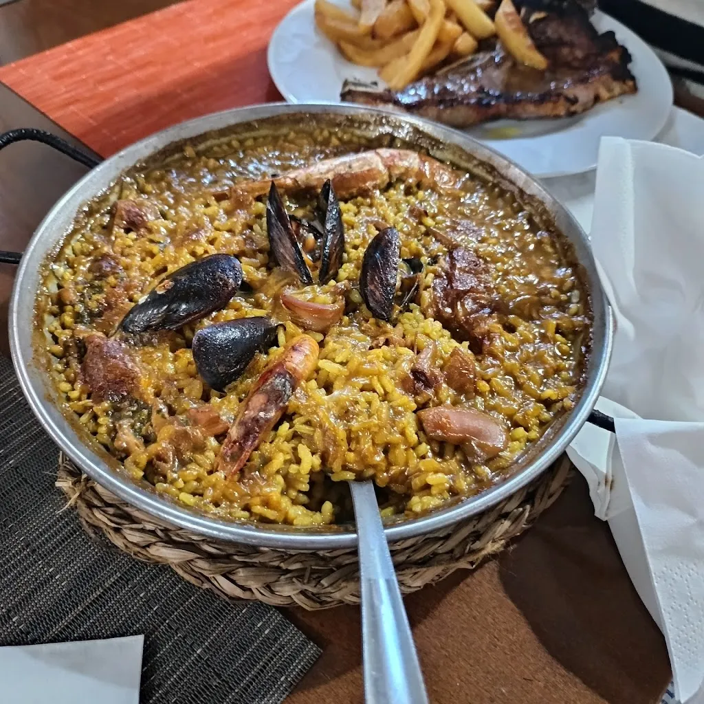 Rústic GASTROBAR_Hostalric_slider_image_2