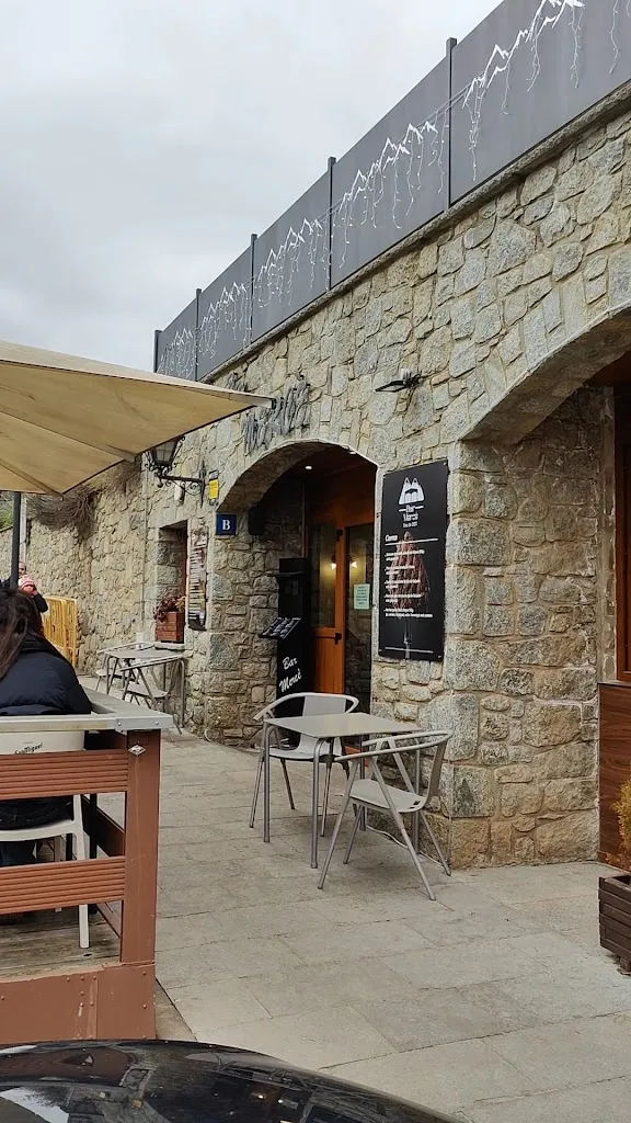 Bar Mercè_Llanars_slider_image_2