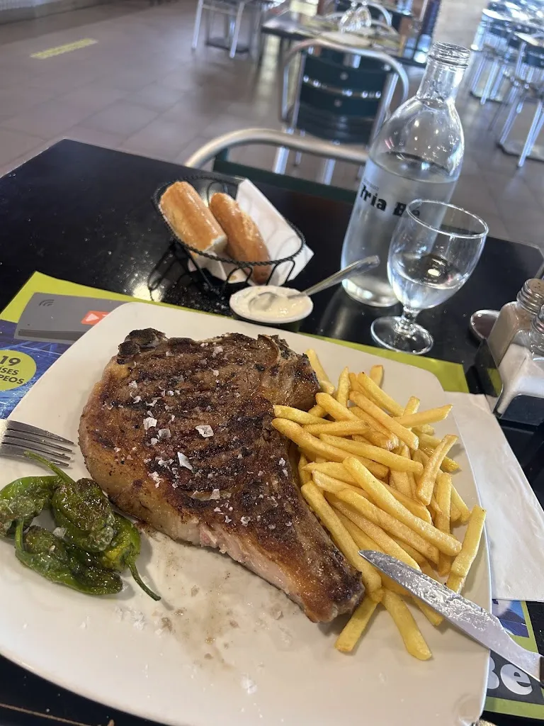 Vasea Dascalu_Tria bé_Llers_review