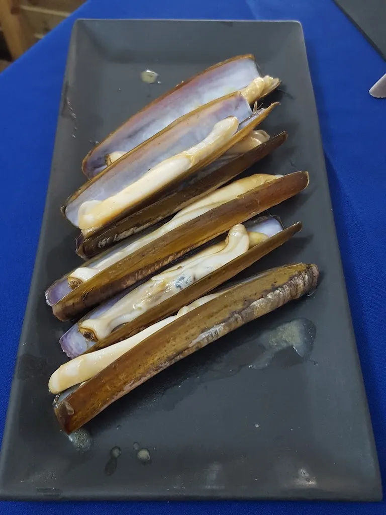 Yolanda Casanovas_La Cova del Peix_Llers_review