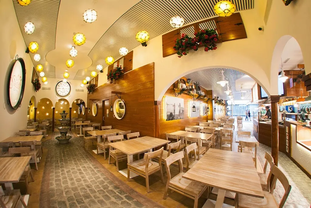 Gustos Bcn La Jonquera - Paellas y tapas - Gustos Barcelona restaurant in Jonquera La