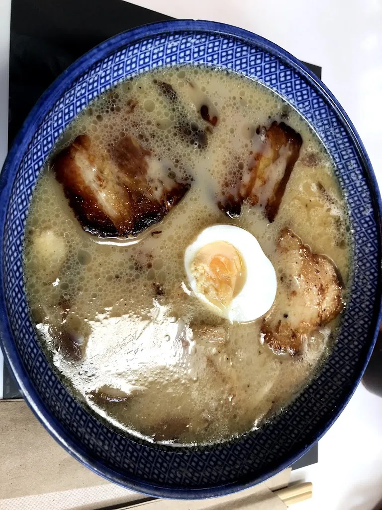 Juergen Thomas_UDON Jonquera_Jonquera La_review