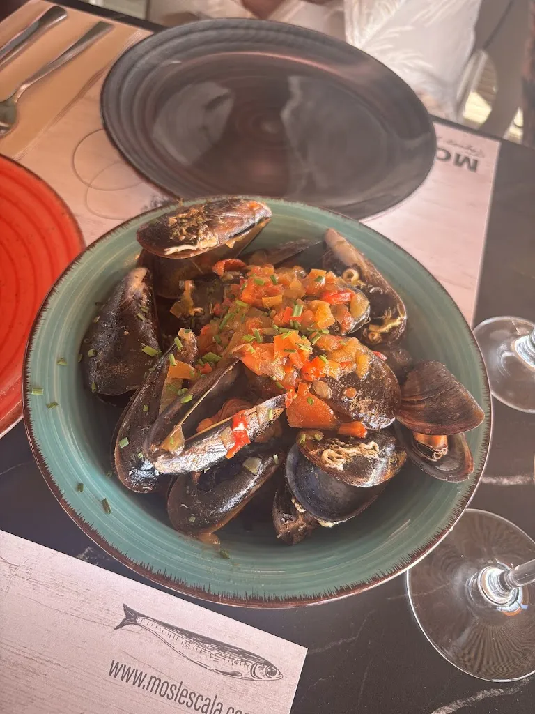 Casey Pocock_Restaurant Mos L'Escala_Escala L_review