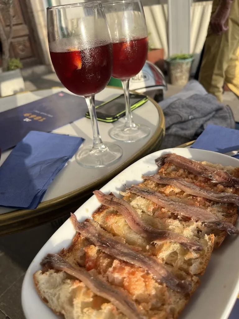 Djookie vo_Restaurant 1869_Escala L_review