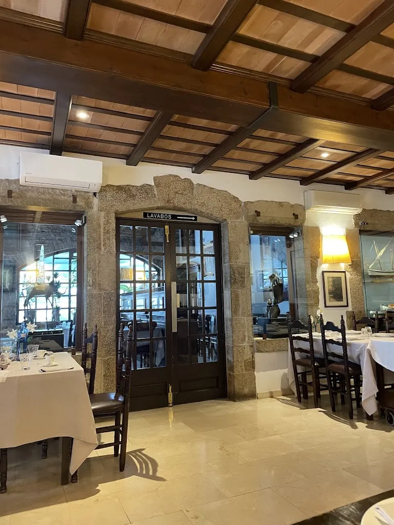 Shanelle S_Restaurant Miryam_Escala L_review