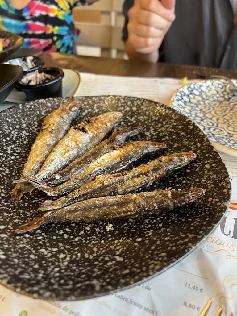 Lizzie Mabbott_Kairos Bistró_Escala L_recensione