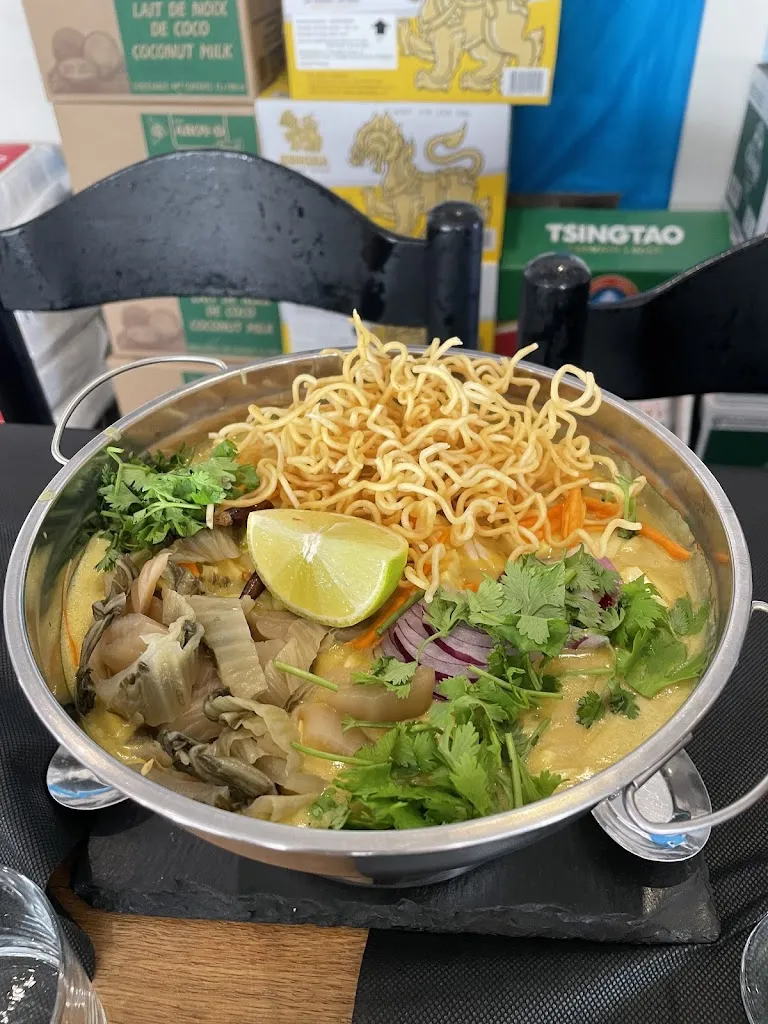 Dyan Enriquez_marcalma17130_Escala L_review