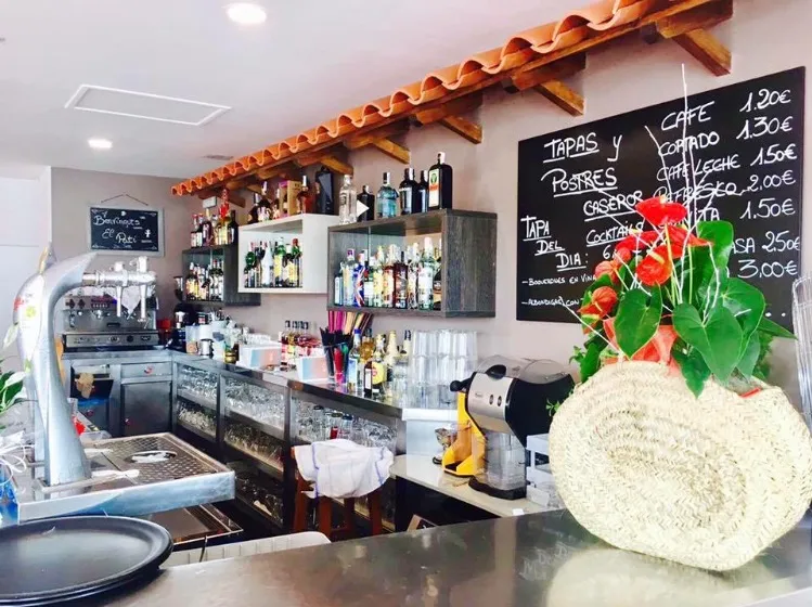 El Patio Bistrot Tapes_Escala L_slider_image_1