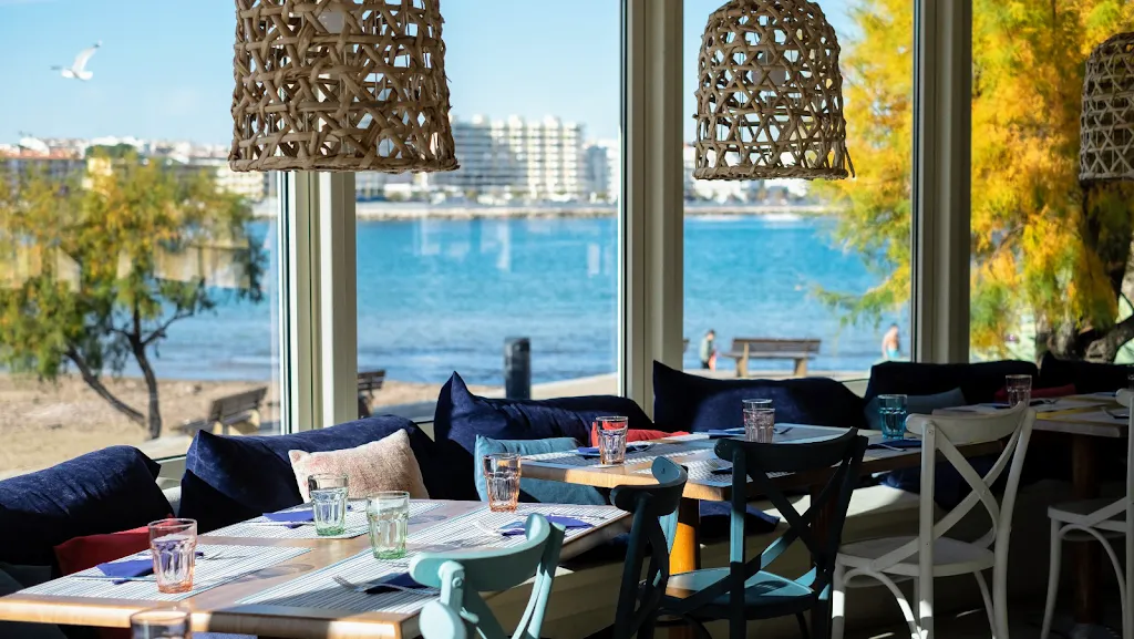 Pizza Pazza restaurant in Escala L