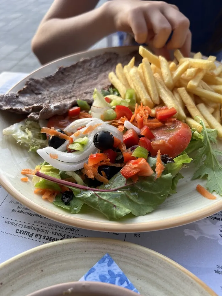 Nic Morgan_Bar La Punxa_Escala L_review