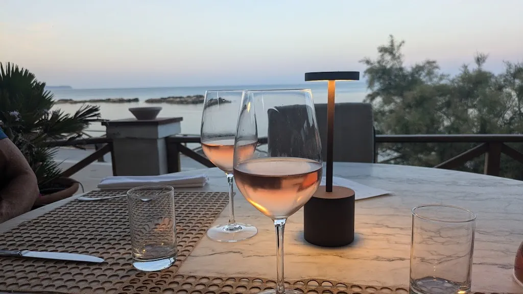 Paul Perrone_Restaurant @ Hostal Empuries_Escala L_review