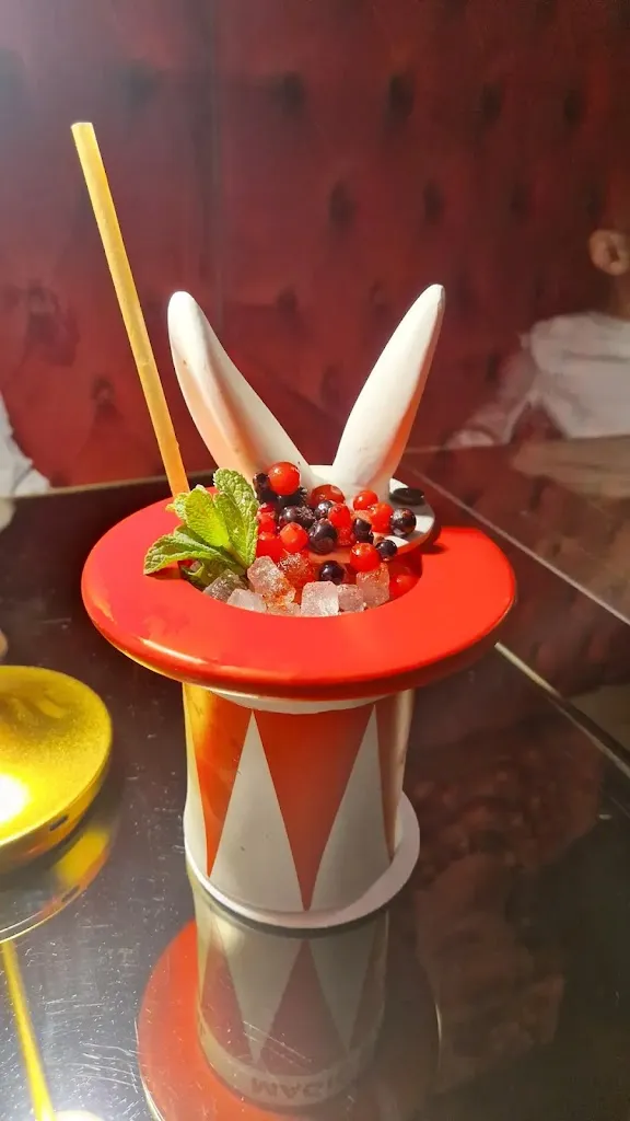 Menu_Inclan Brutal Bar I Restaurante temático Madrid_Baña A_immagine_5