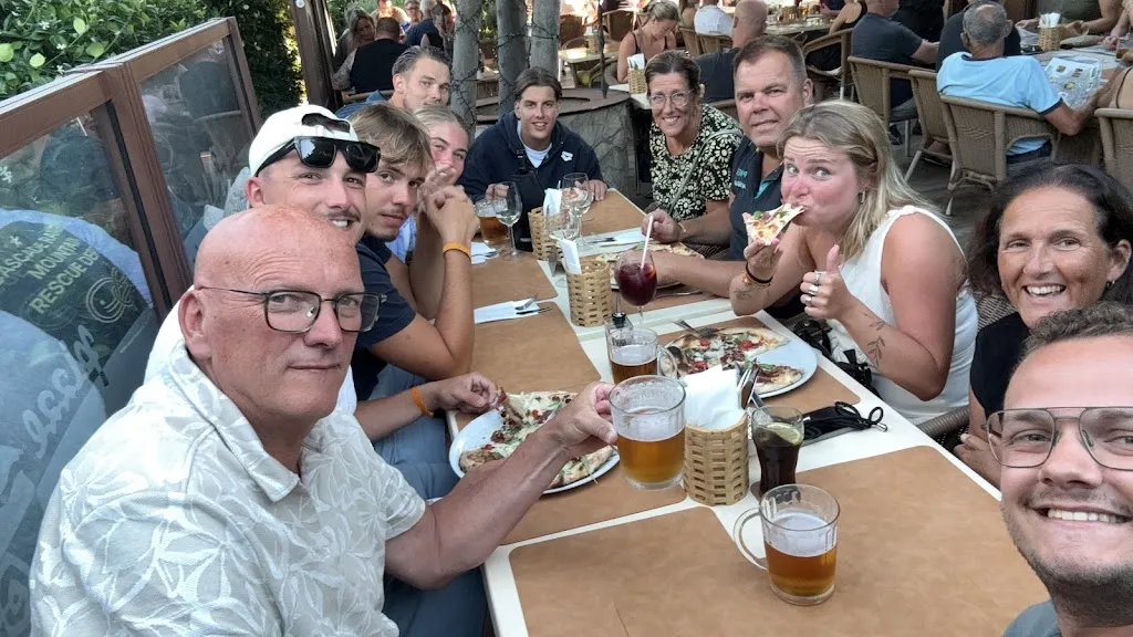 Niels Ponse_Pizzes Síbaris_Escala L_review