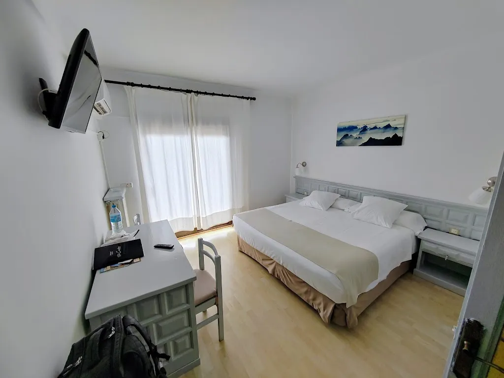 Hotel Restaurant Els Caçadors_Maçanet de Cabrenys_slider_image_2