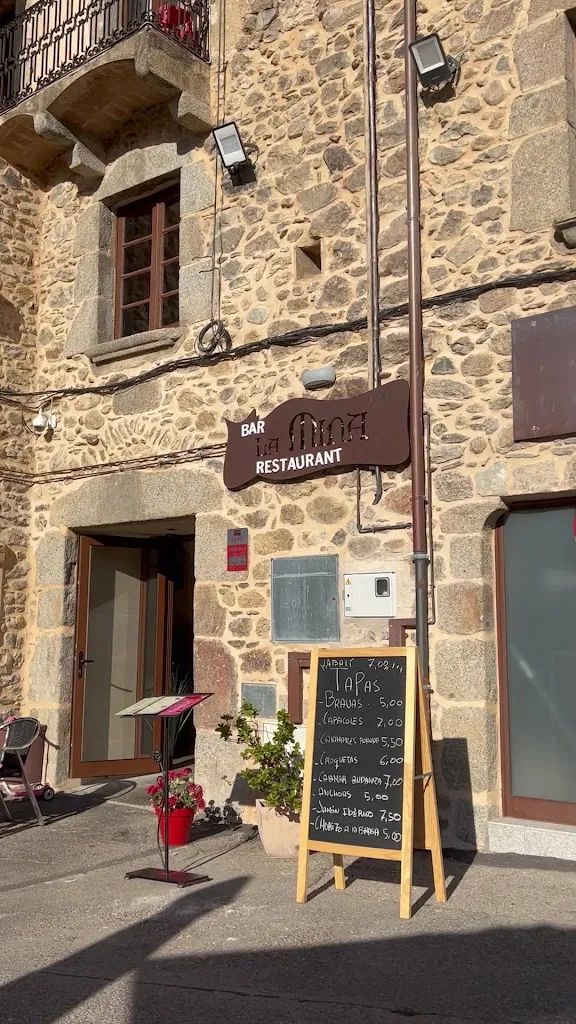 Bar-Restaurant La Mina_Maçanet de Cabrenys_slider_image_2