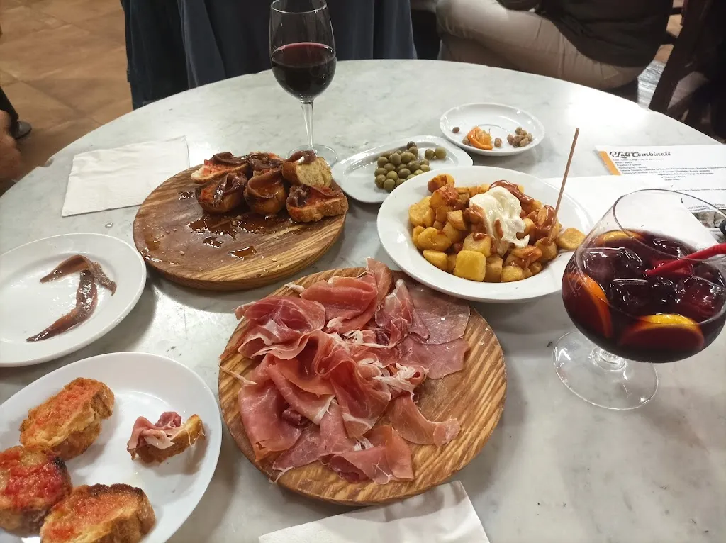 Bar la Pau_Maçanet de Cabrenys_slider_image_3