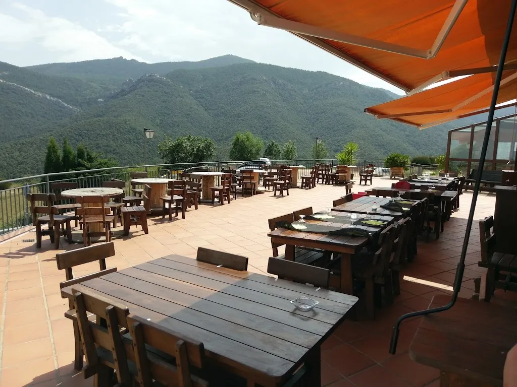 Restaurant Can Mach, SL_Maçanet de Cabrenys_slider_image_1