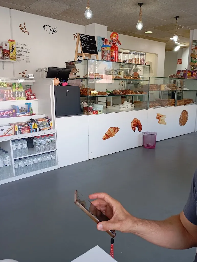 M&V S_Can Forns_Llagostera_review