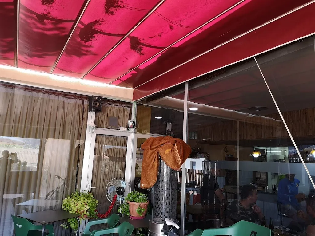 Emilio Alvarez_BAR-CAFETERÍA El Rincón de Mª Jesús_Algueña_review