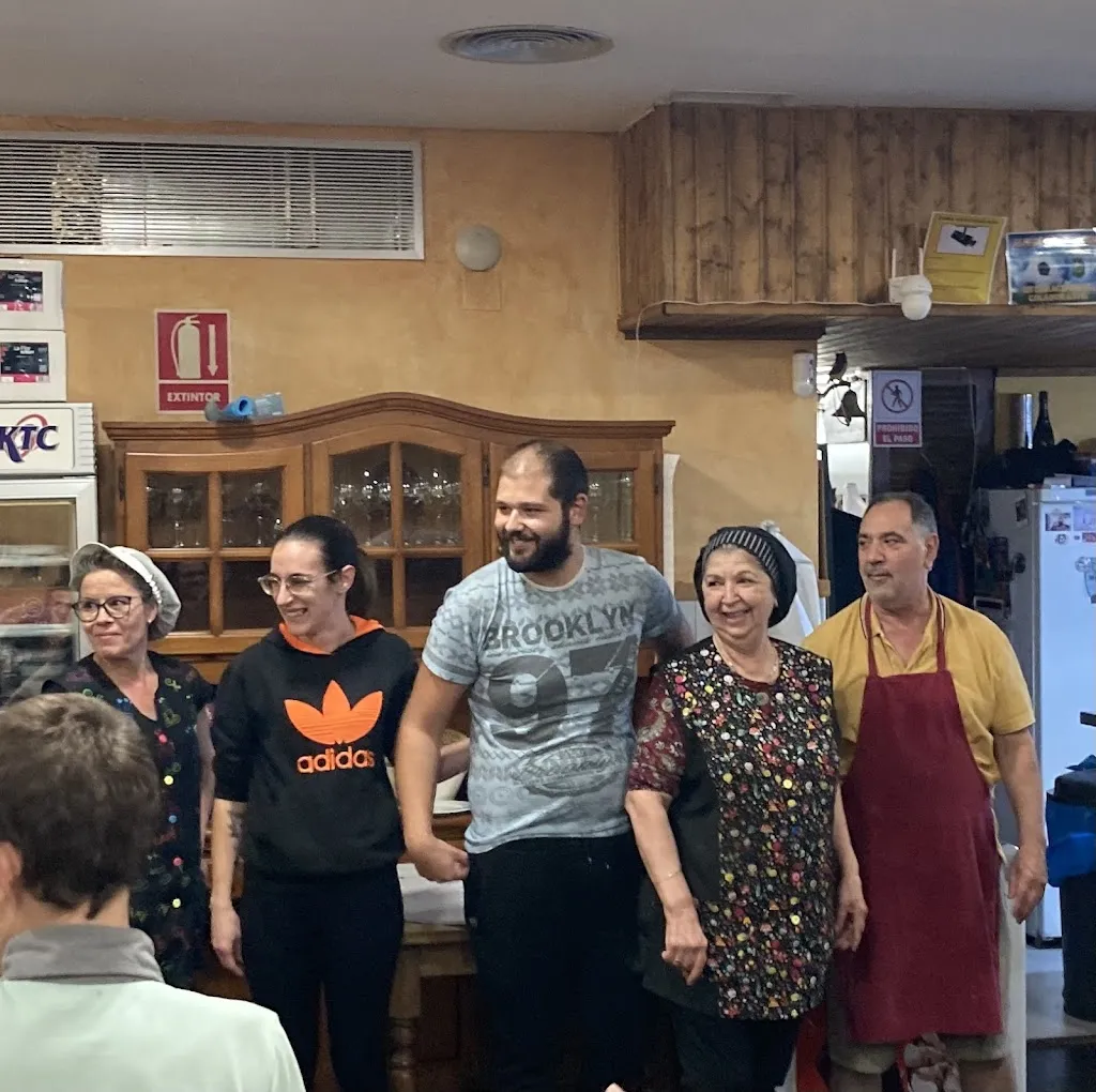 Maku Lopez_BAR-CAFETERÍA El Rincón de Mª Jesús_Algueña_review