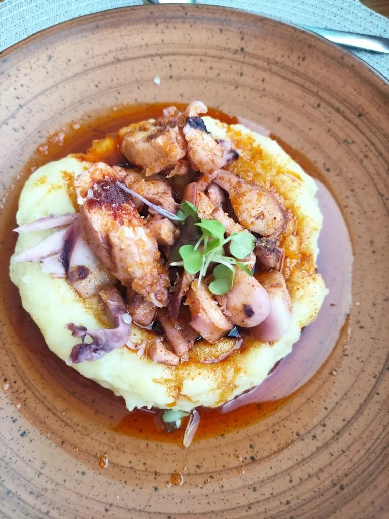 Mercedes_Restaurante Braseria La Nau_Maçanet de la Selva_review