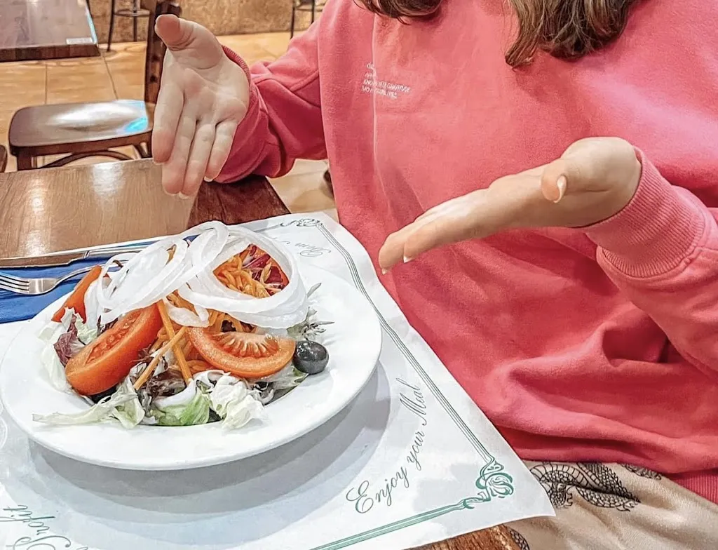 Nina Pavec_Cafè Bar Pizzeria Camí d'Ítaca_Maçanet de la Selva_review