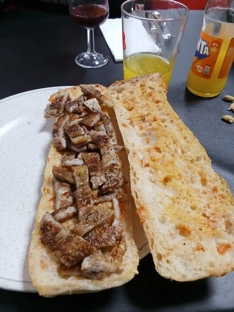 Jonatan maldonado quintana_Hostal Bonaterra_Maçanet de la Selva_Bewertung