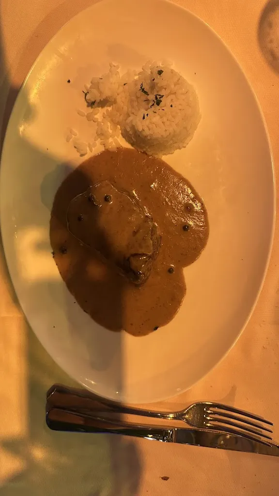 Dilruba Erkan Ozdemir_Restaurant Mas Romeu_Lloret de Mar_review