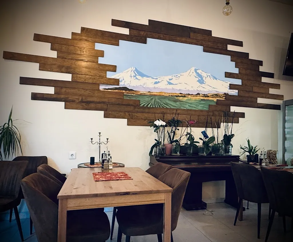 Manana Gharibyan_Restaurant Ugolok_Lloret de Mar_review