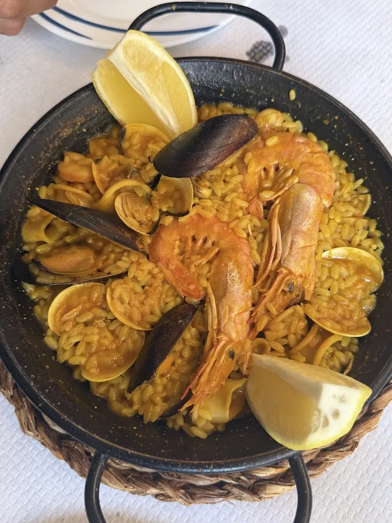 Elisena Vitaliano_Bodega Manolo Cotano_Lloret de Mar_review