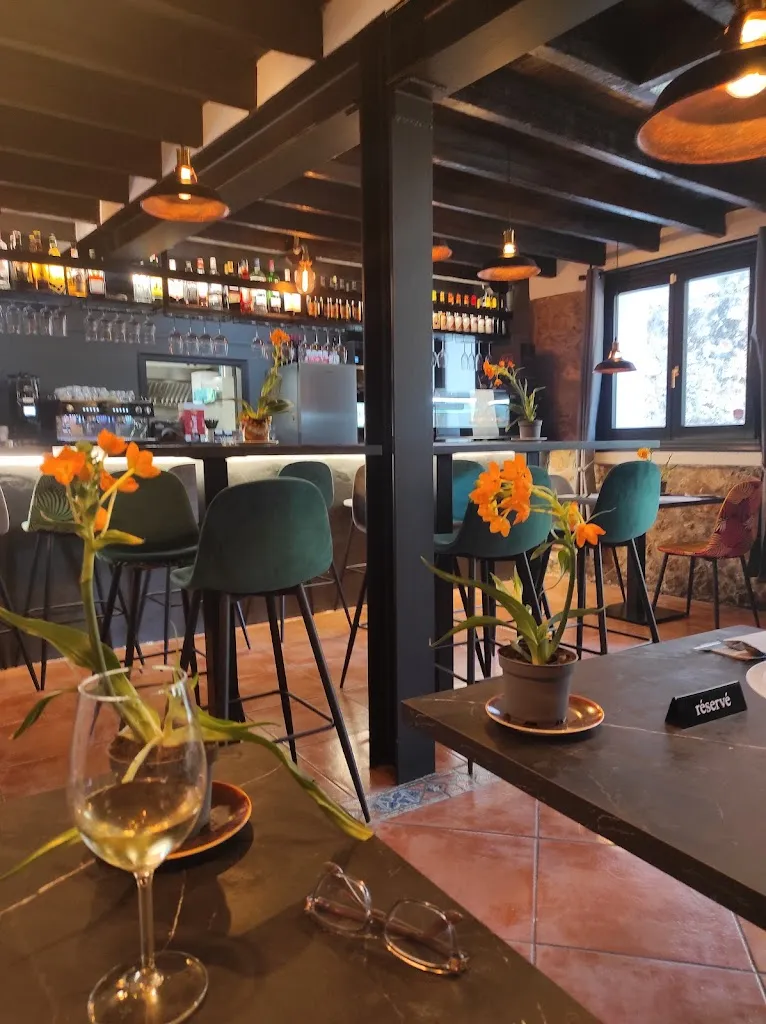 Bar La Torre Restaurant restaurant in Alcalalí