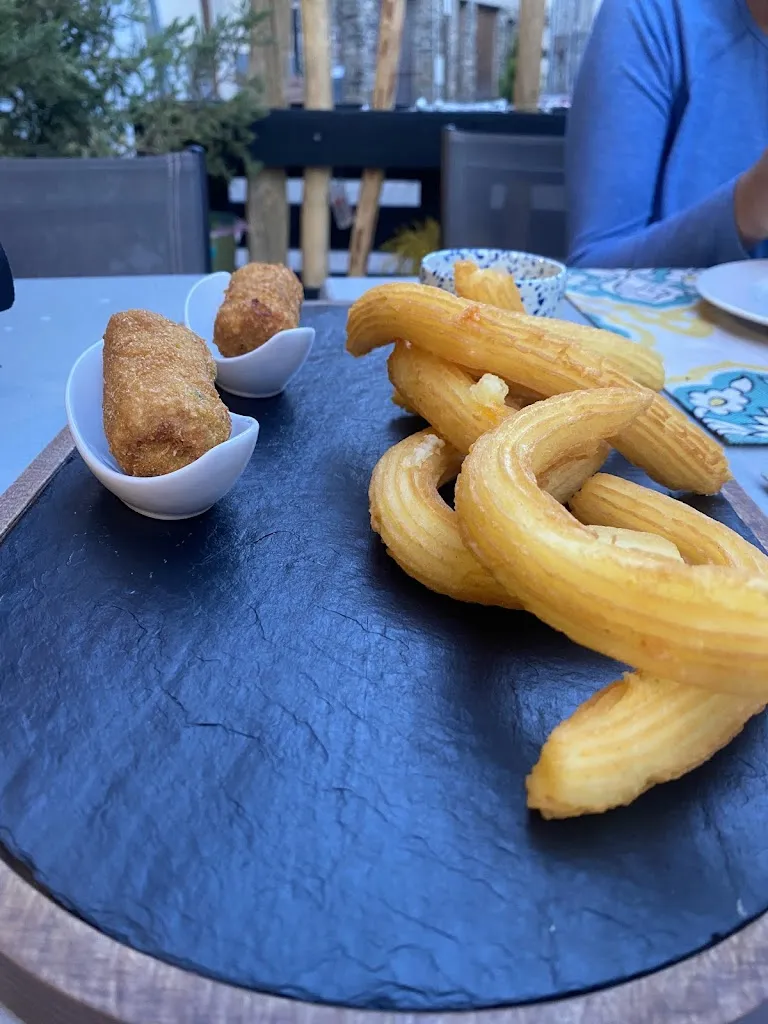 Tim Kikke_Més Que Beure_Llívia_review