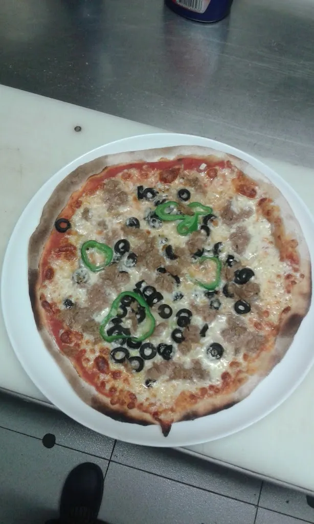 Menu_Pizzería L'Avet_Llívia_image_9