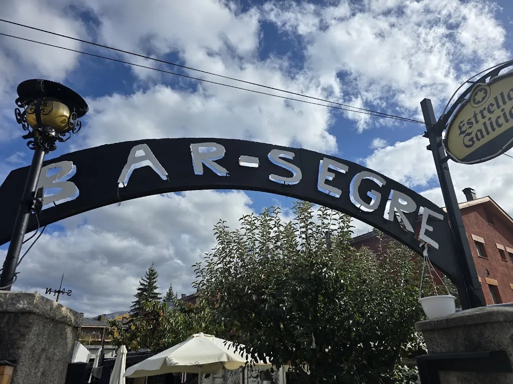 Santi Talo_El Segre de Llívia_Llívia_review