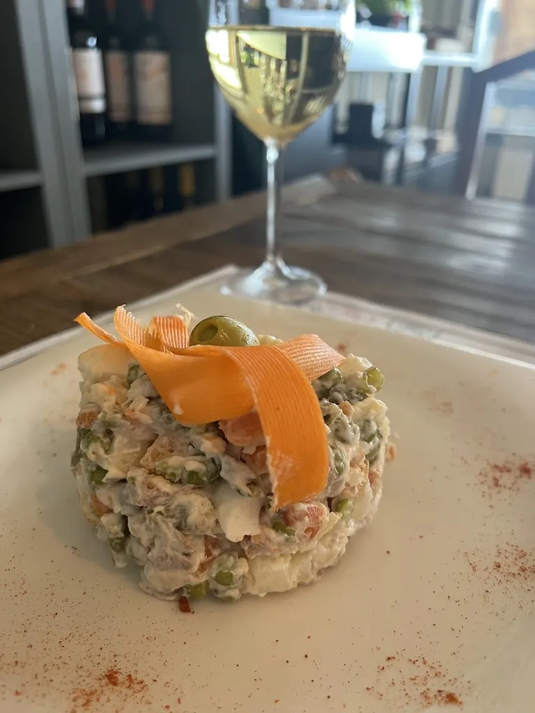 R. Bruce O’Neal_El Segre de Llívia_Llívia_review