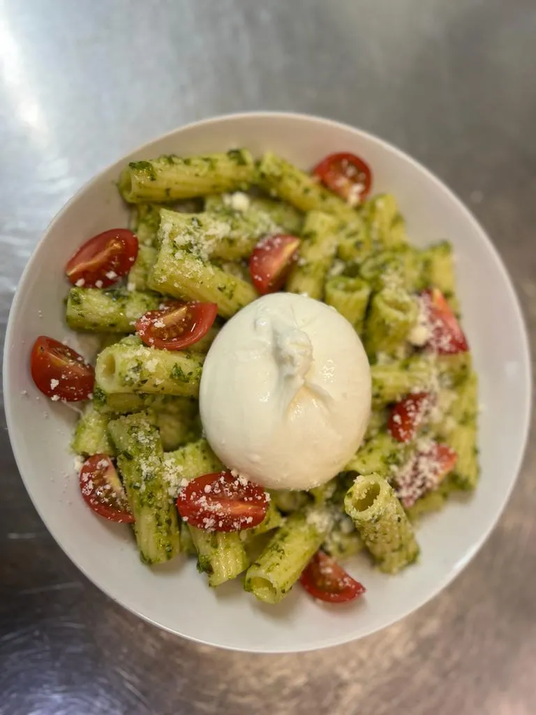 El Frisón Pizzeria Restaurant_Llívia_slider_image_2