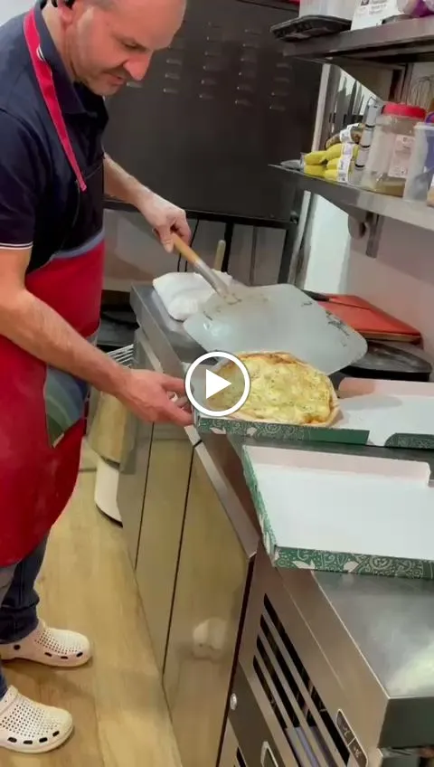 Papa Pizza_Llívia_slider_image_2