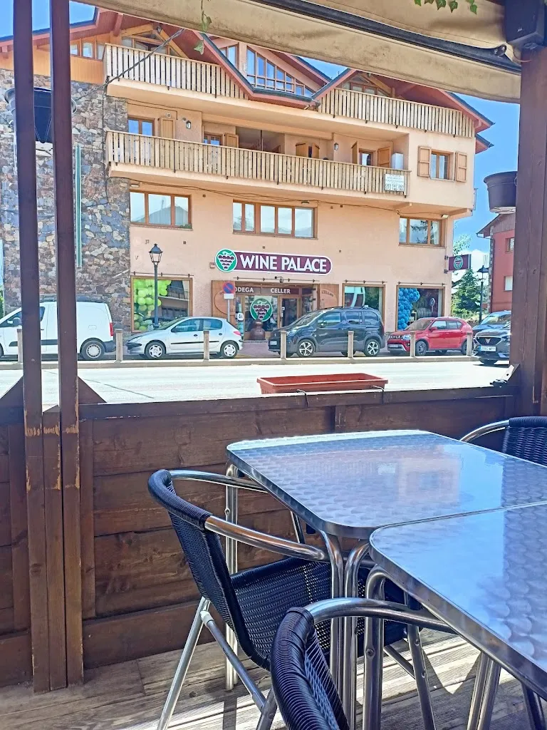 Bar Puigmal restaurant in Llívia