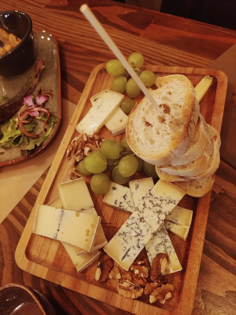 Menu_Célestin Llívia_Llívia_image_7