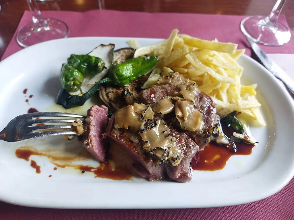 Mabel González_Restaurant Girul_Meranges_recensione