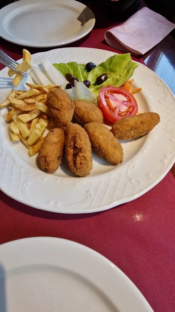 Restaurant Girul_Meranges_slider_image_2