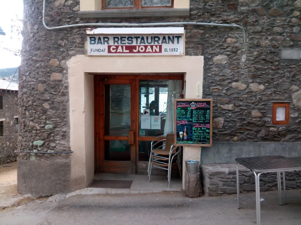 Cal Joan restaurant in Meranges