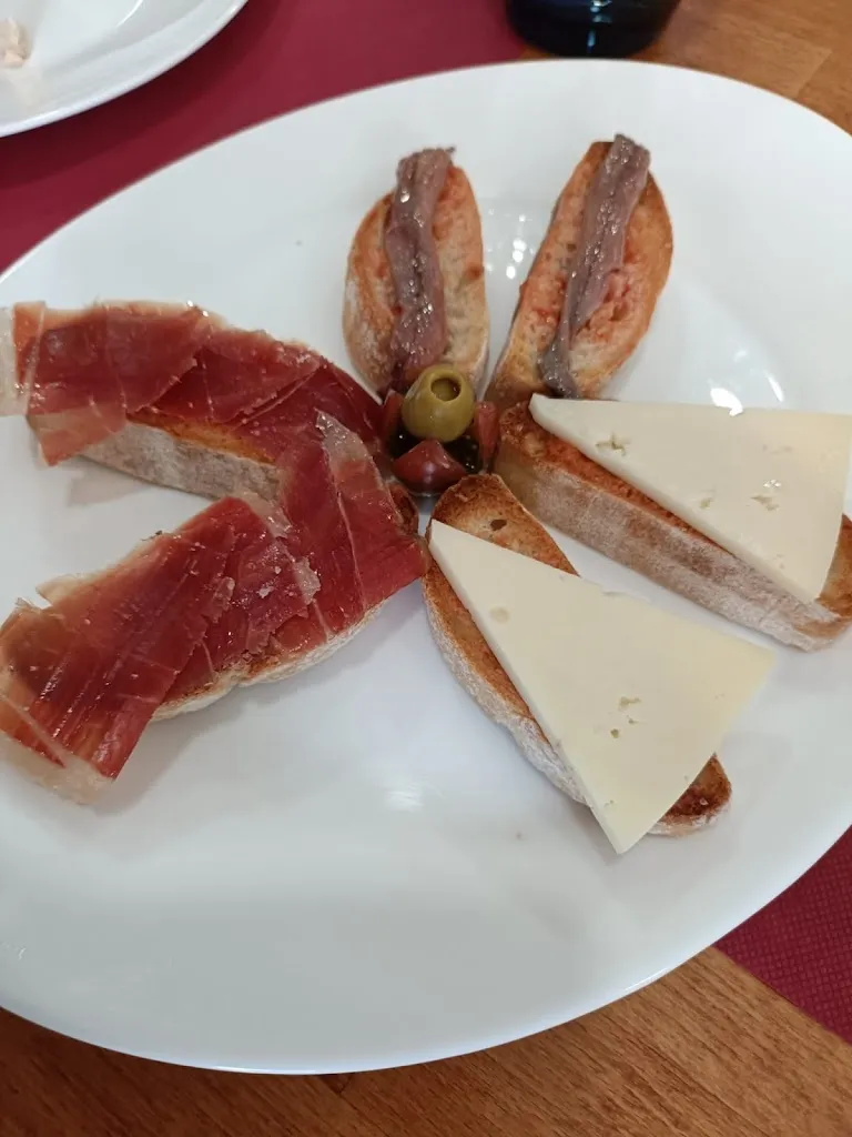 Iris Hernández_Can Rafa_Llançà_recensione