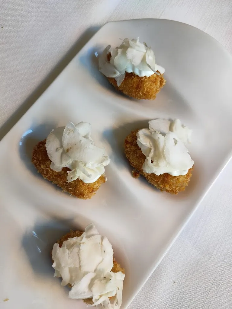 Trishie Shumba_Els Pescadors. Llançà._Llançà_review