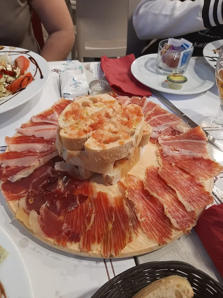 TASTA’M (tapas i copes_Llançà_slider_image_3