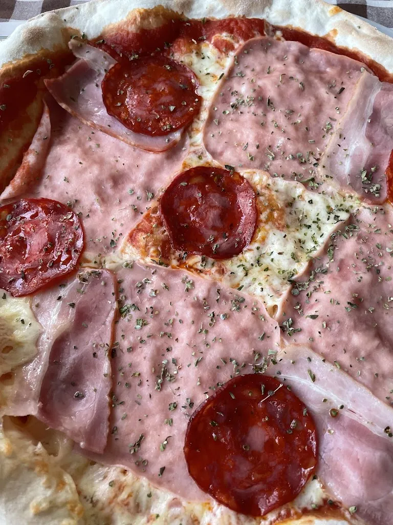 Laetitia N_Pizzeria & Trattoria Il Capo_Llançà_review