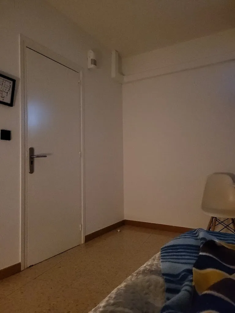 Tudor Tigarean_Hostal Restaurant Lara_Llançà_review