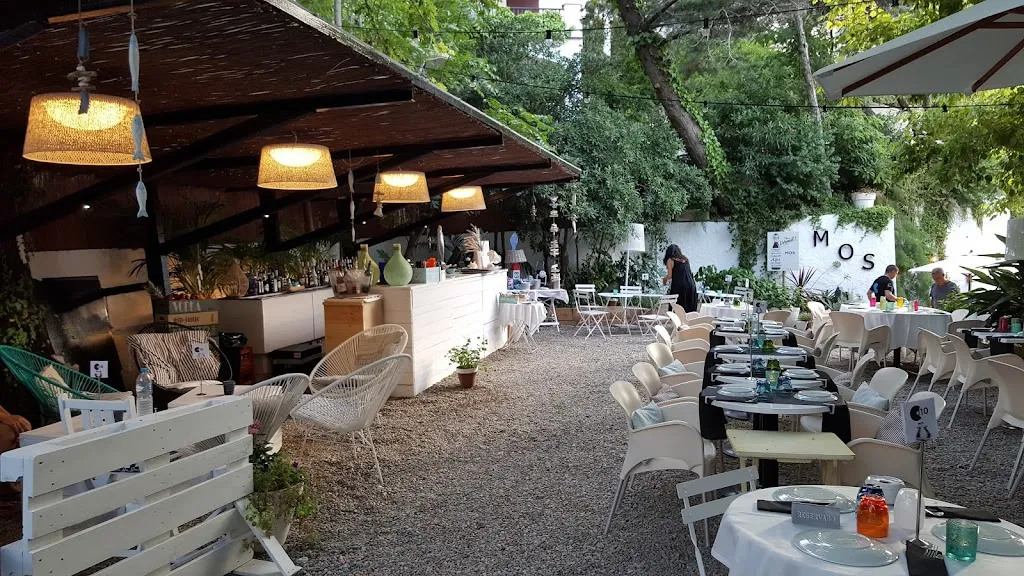 Mos restaurant in Llançà