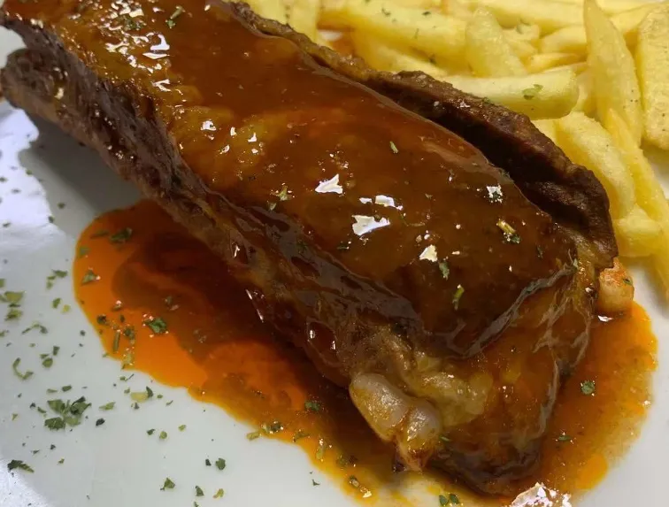 ANASTASIA MUSOVA_Bar La Cantina_Llançà_review